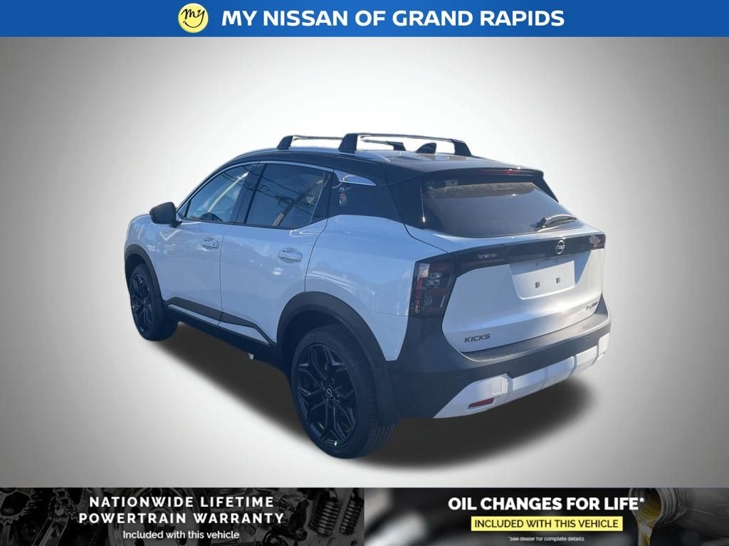 New 2026 Nissan Kicks SR SUV