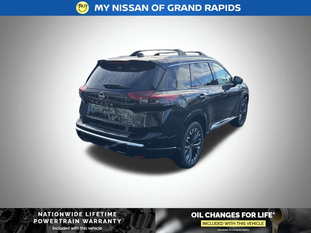 2026 Nissan Rogue Platinum photo 2