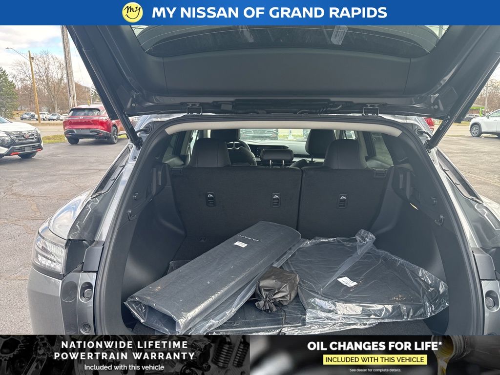 2026 Nissan Murano SV - Photo 6