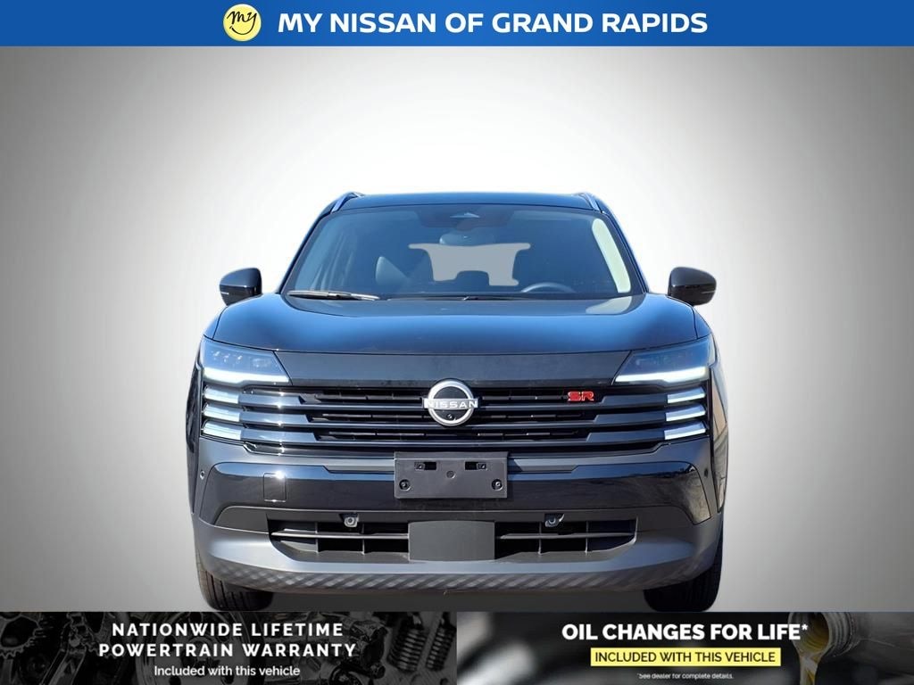 New 2025 Nissan Kicks SR SUV