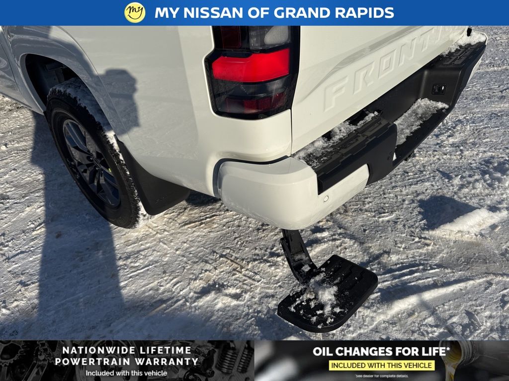2026 Nissan Frontier SV - Photo 7