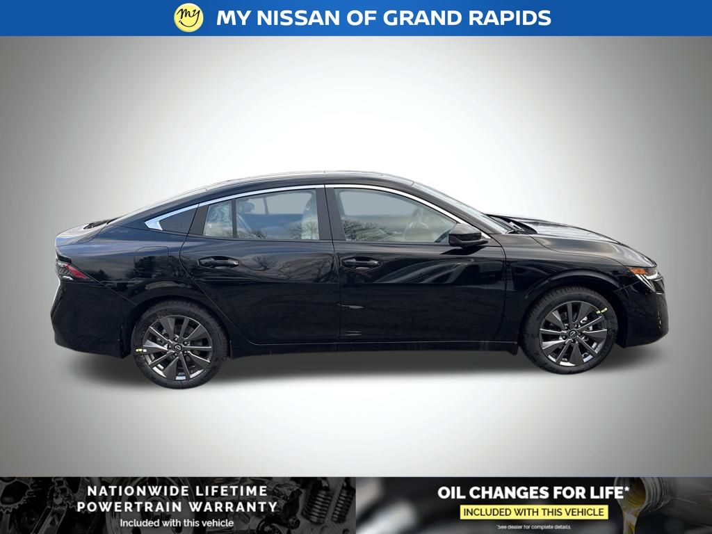 2026 Nissan Sentra SL - Photo 9