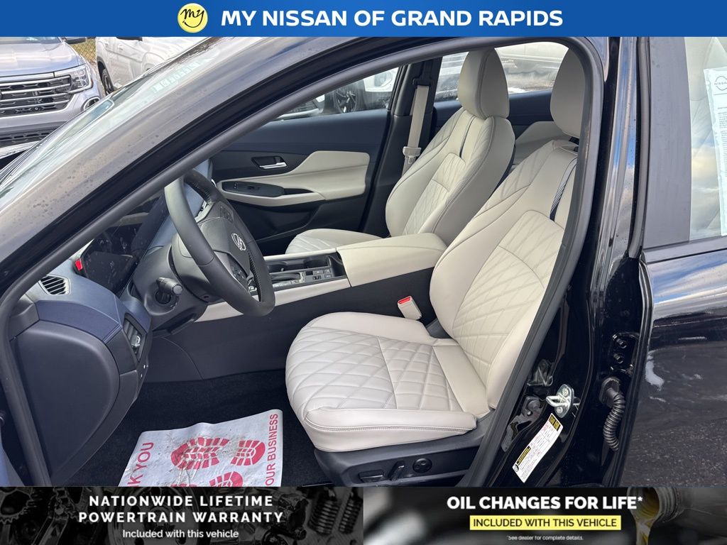 2026 Nissan Sentra SL - Photo 11