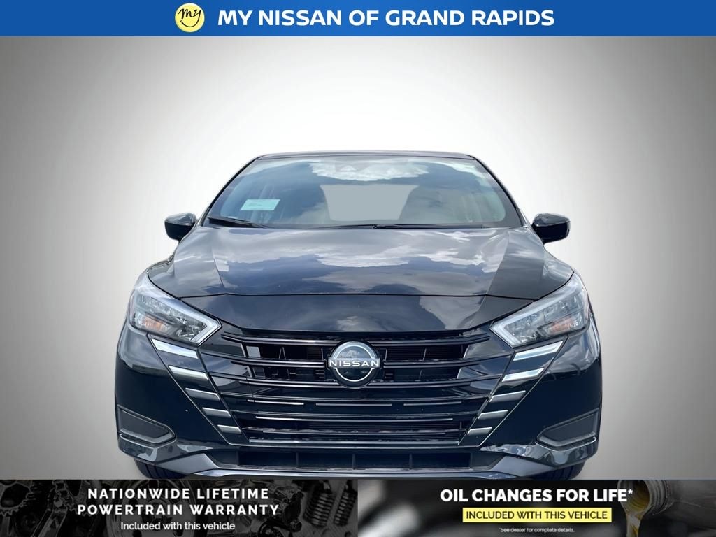 New 2025 Nissan Versa 1.6 SV Sedan