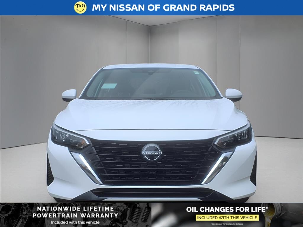 2025 Nissan Sentra SV photo 2