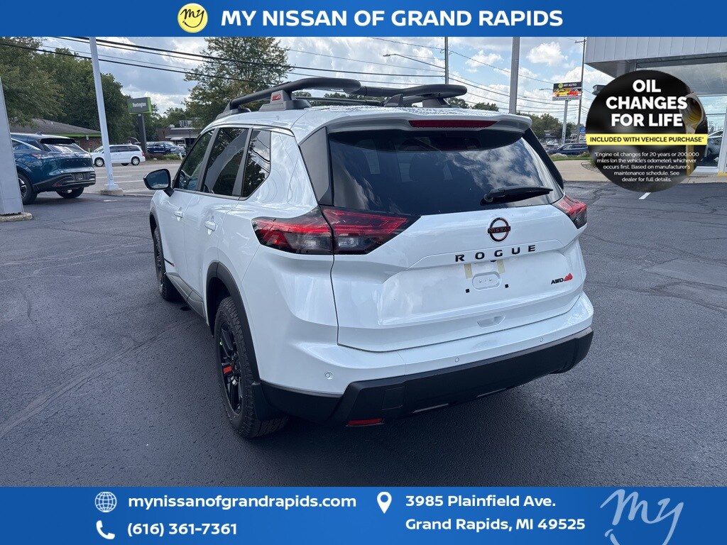 2026 Nissan Rogue SV photo 3