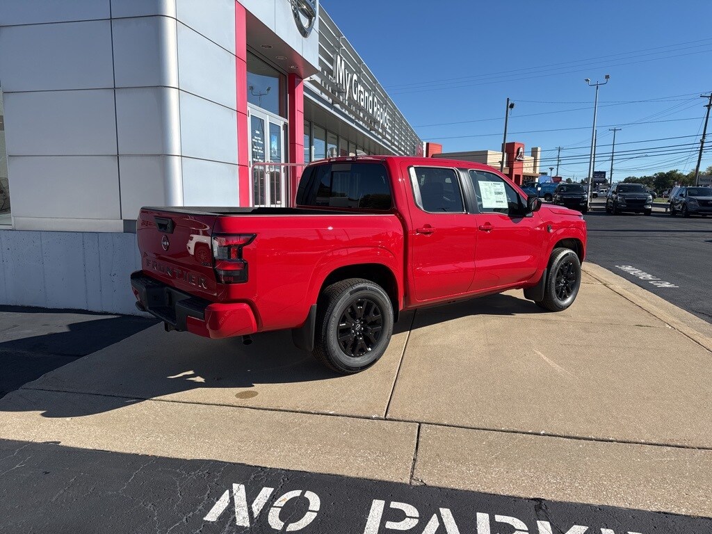 2026 Nissan Frontier SV photo 3