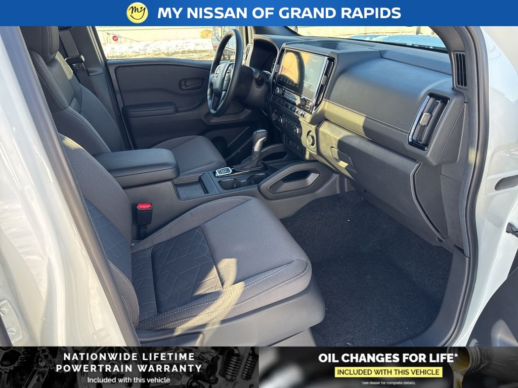 2026 Nissan Frontier SV - Photo 13