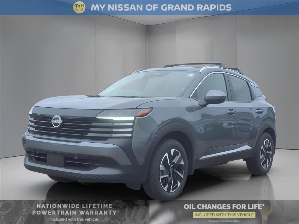 2025 Nissan Kicks SV photo 3