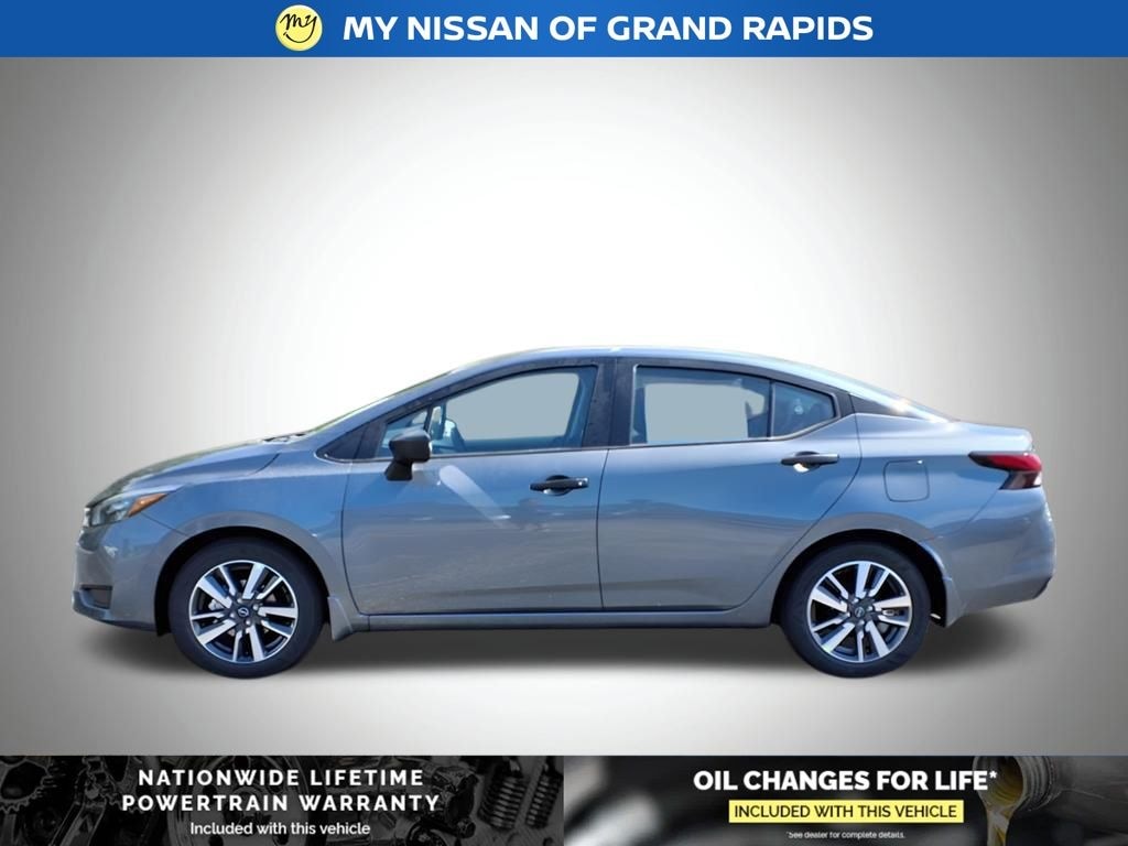 New 2025 Nissan Versa 1.6 S Sedan