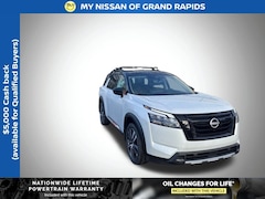 2025 Nissan Pathfinder Platinum SUV