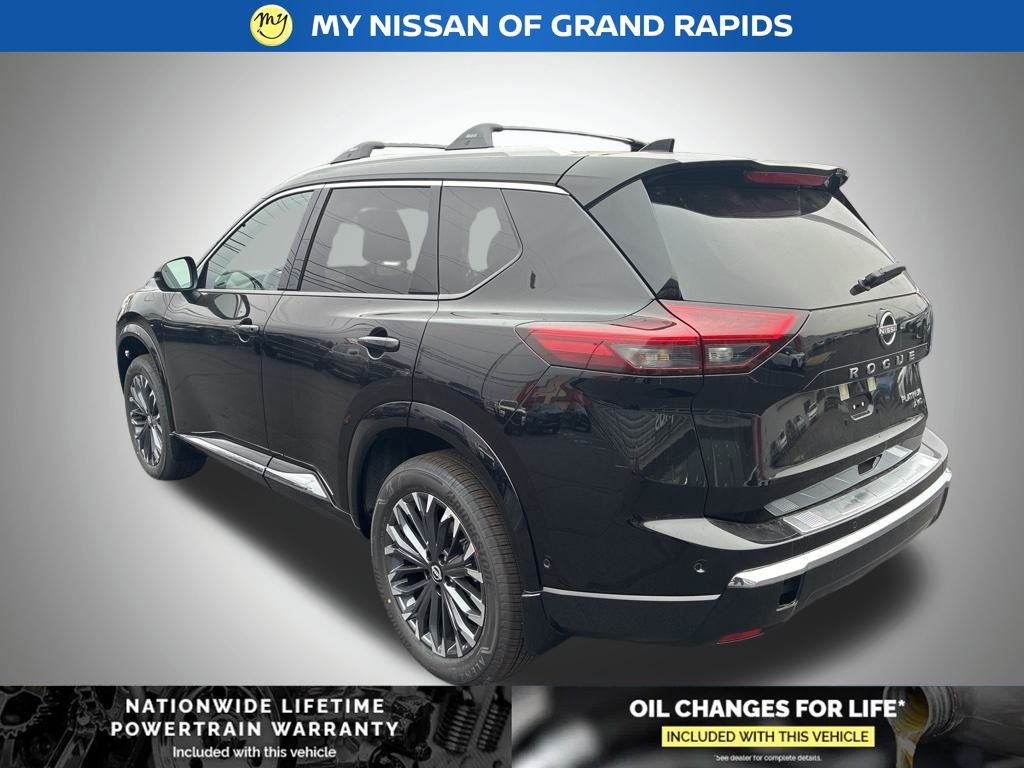 2026 Nissan Rogue Platinum photo 3