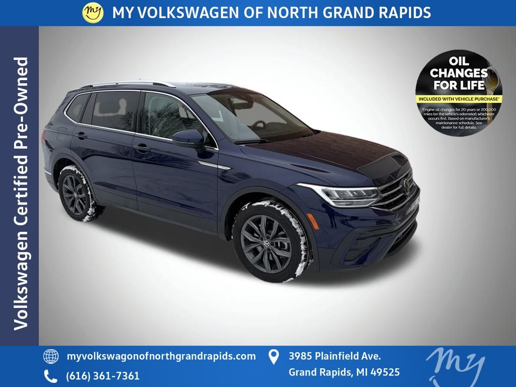 2022 Volkswagen Tiguan SE's photo
