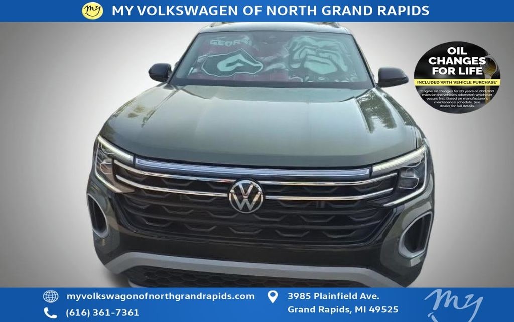 Certified 2025 Volkswagen Atlas 2.0T Peak Edition SUV