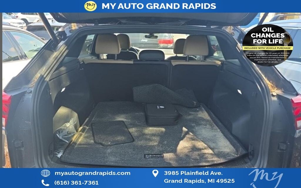 Used 2024 Volkswagen Atlas Cross Sport 2.0T SE SUV