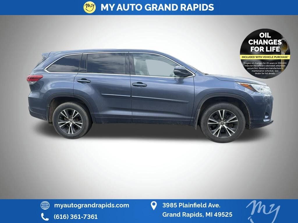 Used 2018 Toyota Highlander LE Plus V6 SUV