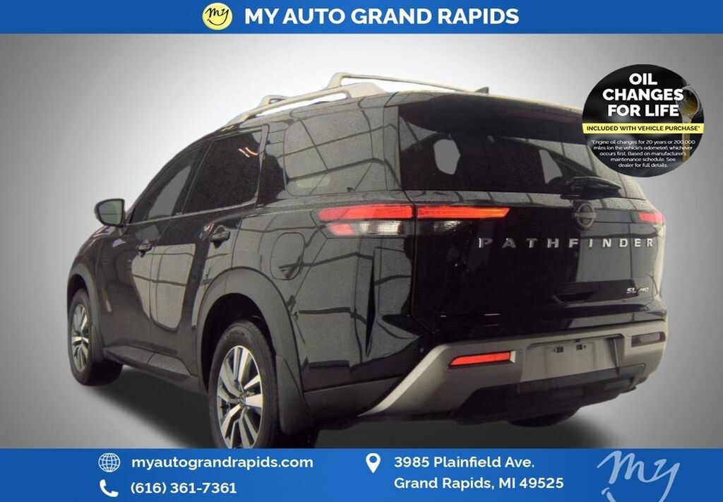 Used 2025 Nissan Pathfinder SL SUV