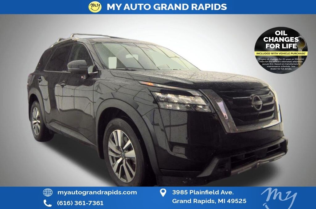 Used 2025 Nissan Pathfinder SL SUV