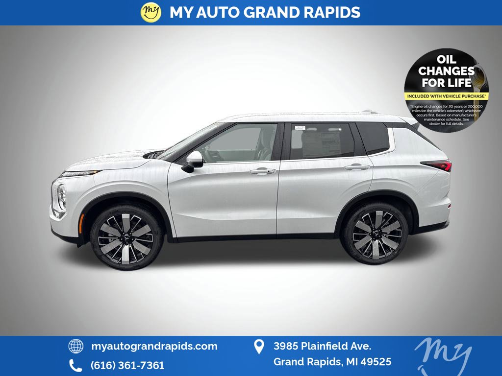 Used 2026 Mitsubishi Outlander SE SUV