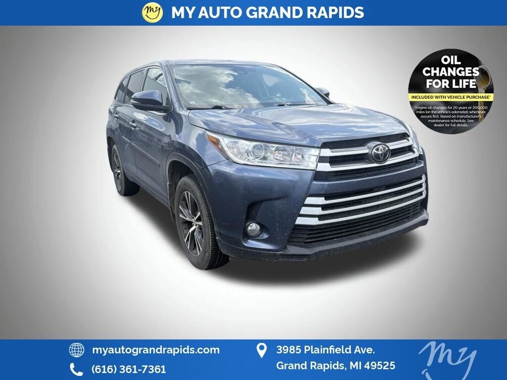 Used 2018 Toyota Highlander LE Plus V6 SUV