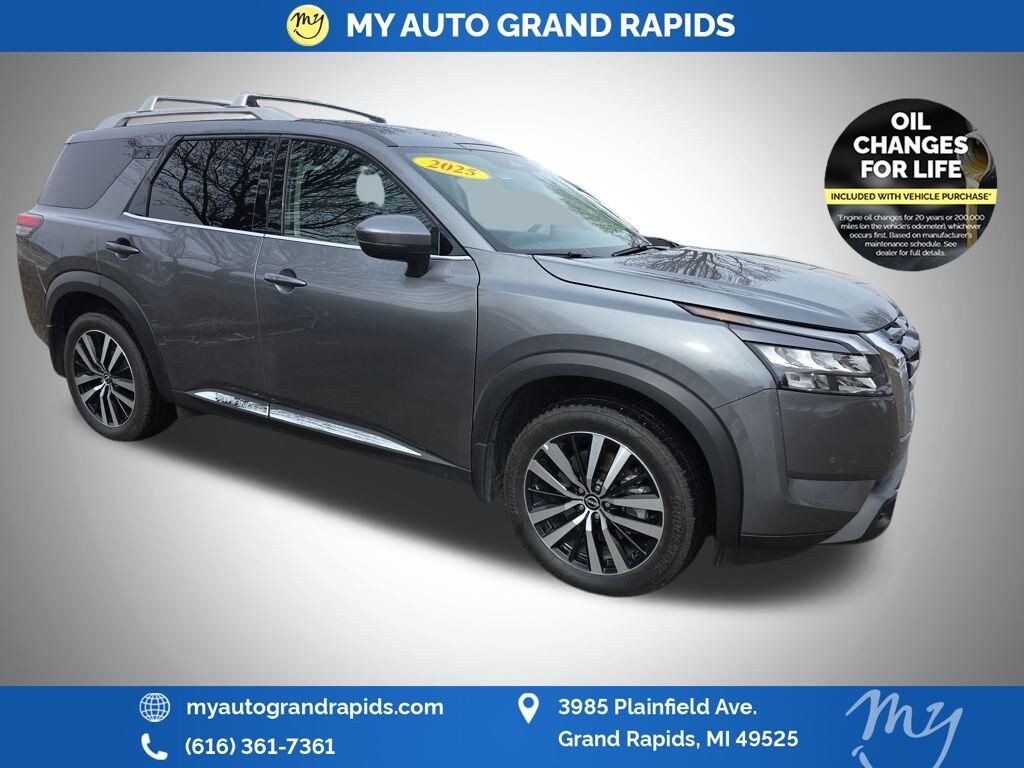 Used 2025 Nissan Pathfinder Platinum SUV