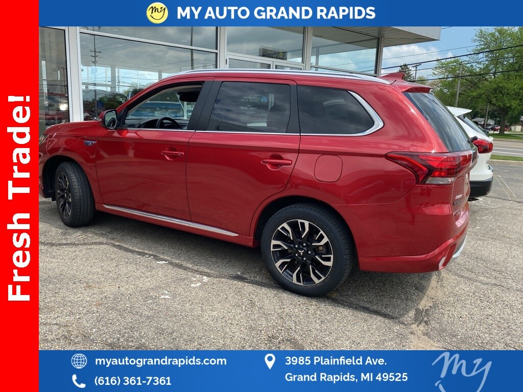 2018 Mitsubishi Outlander PHEV GT photo 3