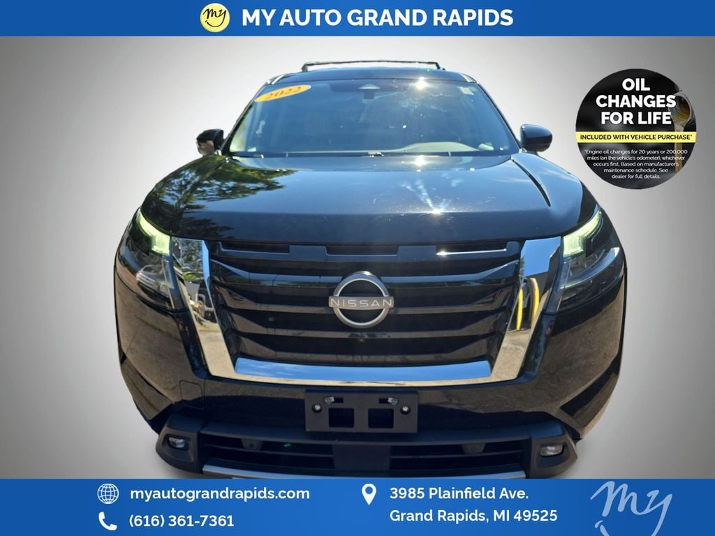 Used 2022 Nissan Pathfinder SL SUV