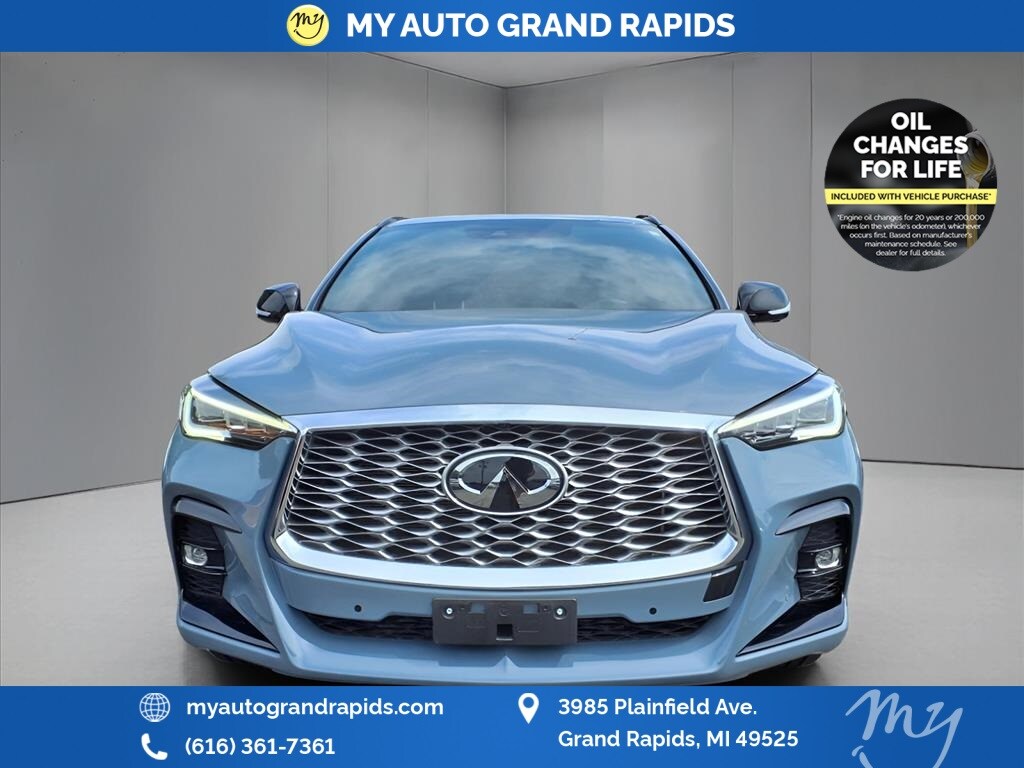2022 Infiniti QX55 Essential photo 2