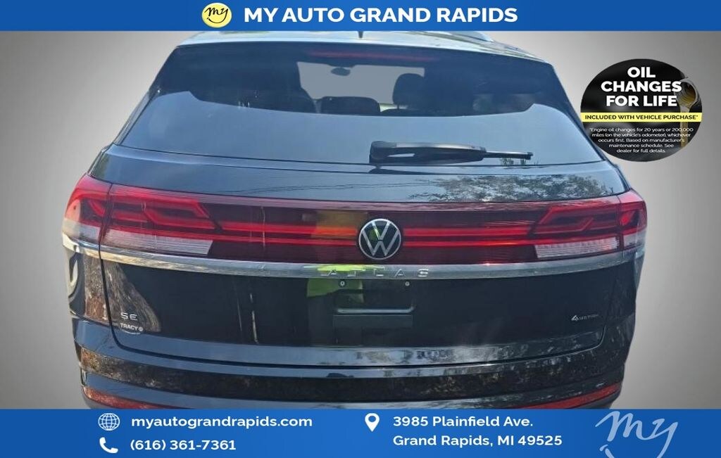 Used 2024 Volkswagen Atlas Cross Sport 2.0T SE SUV