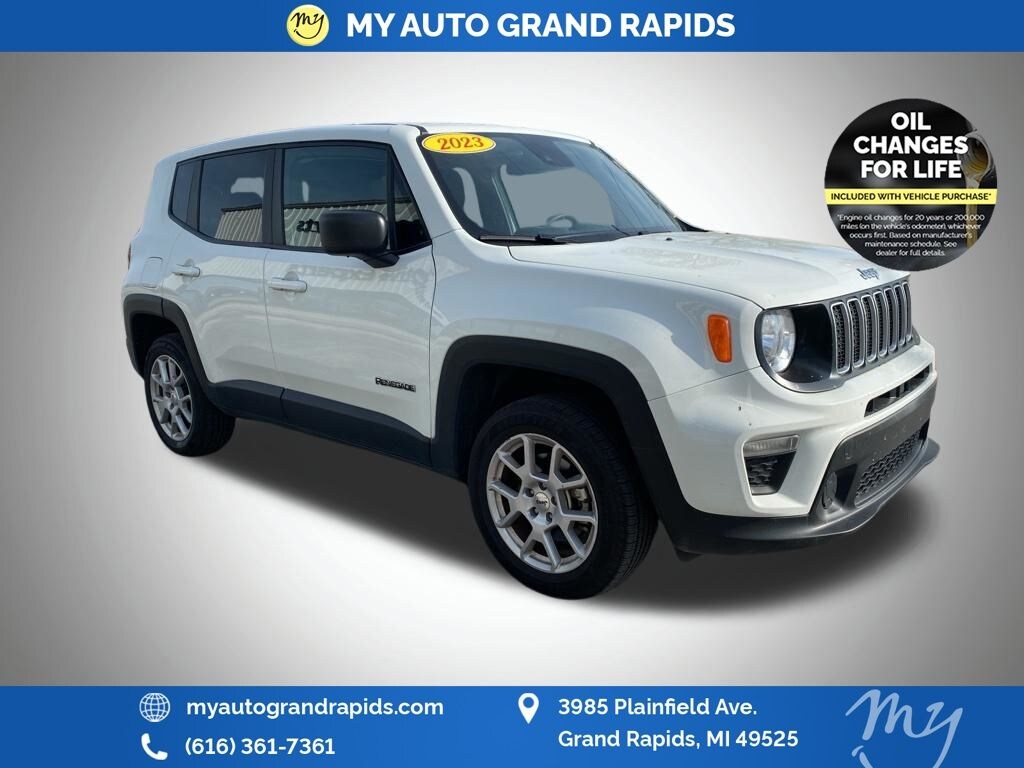 Used 2023 Jeep Renegade Latitude SUV
