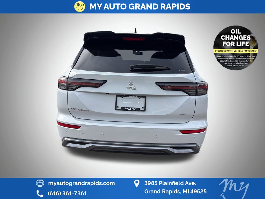Used 2026 Mitsubishi Outlander SEL SUV