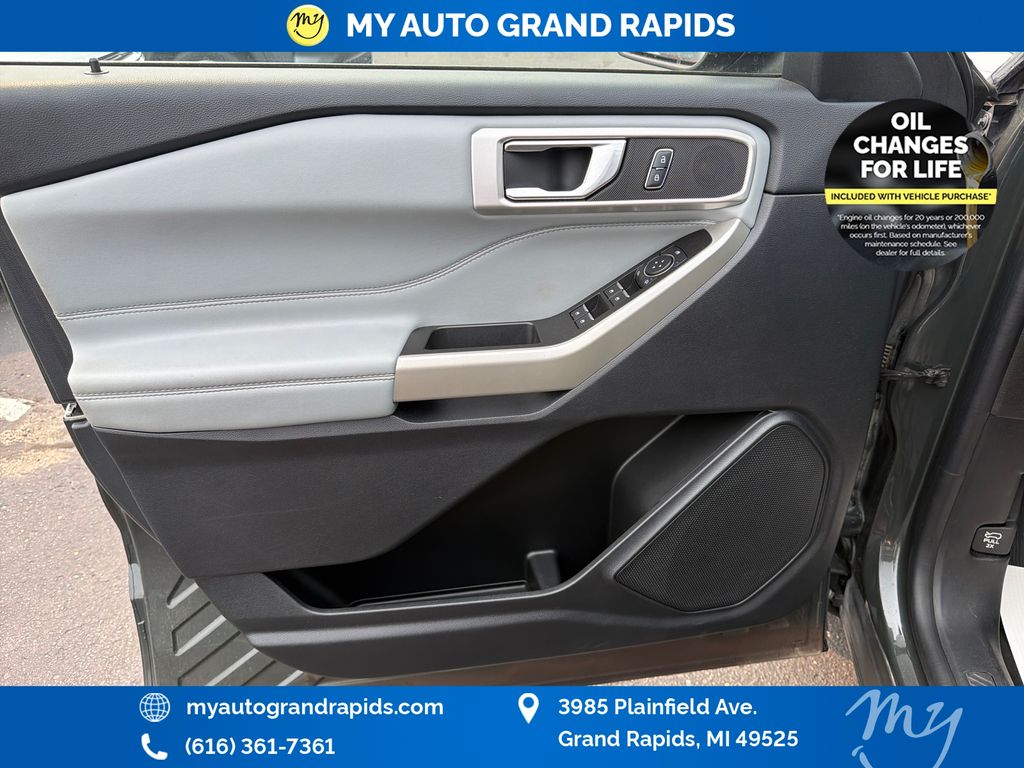 2022 Ford Explorer XLT - Photo 10