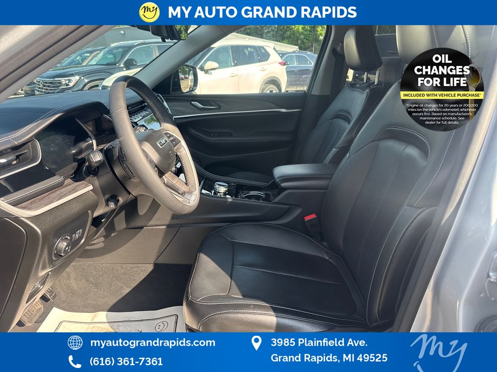 2023 Jeep Grand Cherokee L Limited - Photo 9