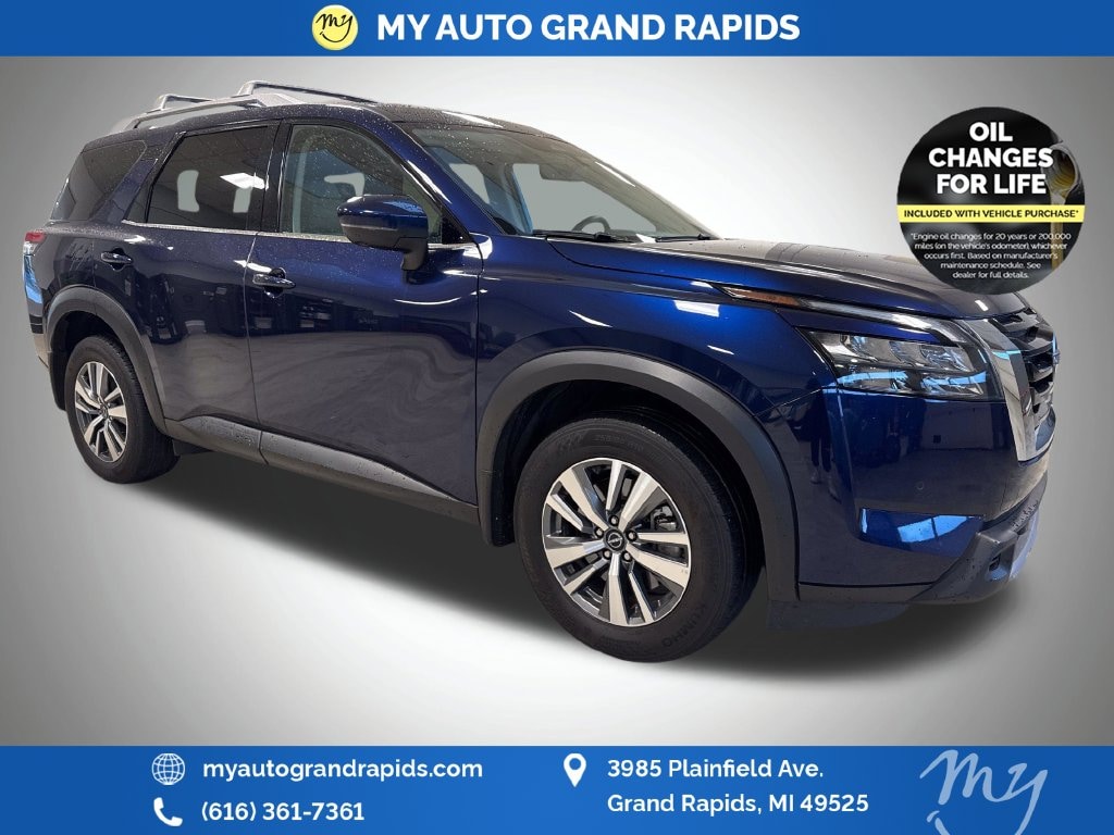 Used 2025 Nissan Pathfinder SL SUV