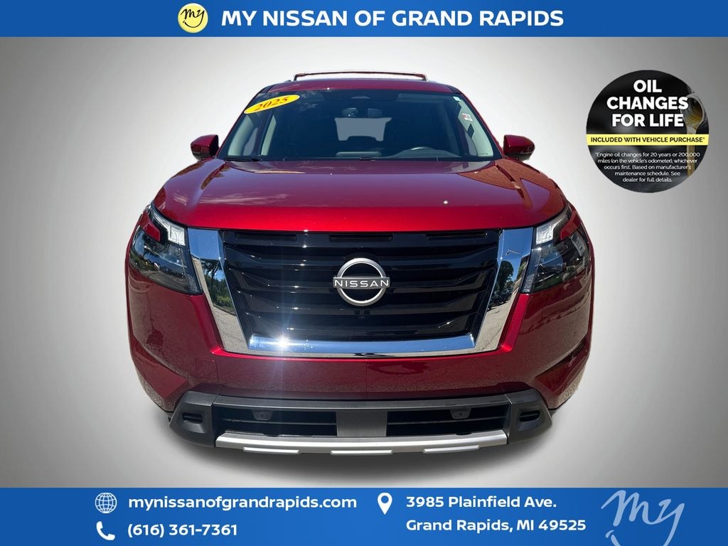 Certified 2025 Nissan Pathfinder SL SUV