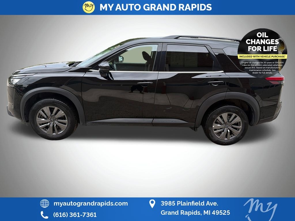 Used 2025 Nissan Pathfinder SV SUV