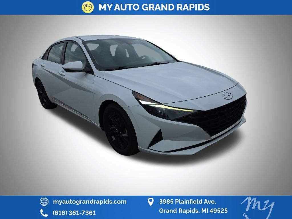 Used 2022 Hyundai Elantra SEL Sedan