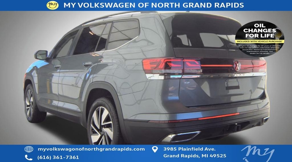 Certified 2025 Volkswagen Atlas 2.0T SE w/Technology SUV
