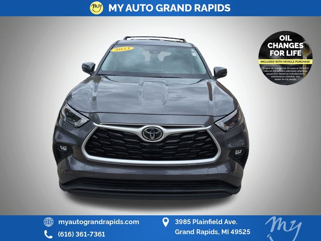 Used 2023 Toyota Highlander L SUV