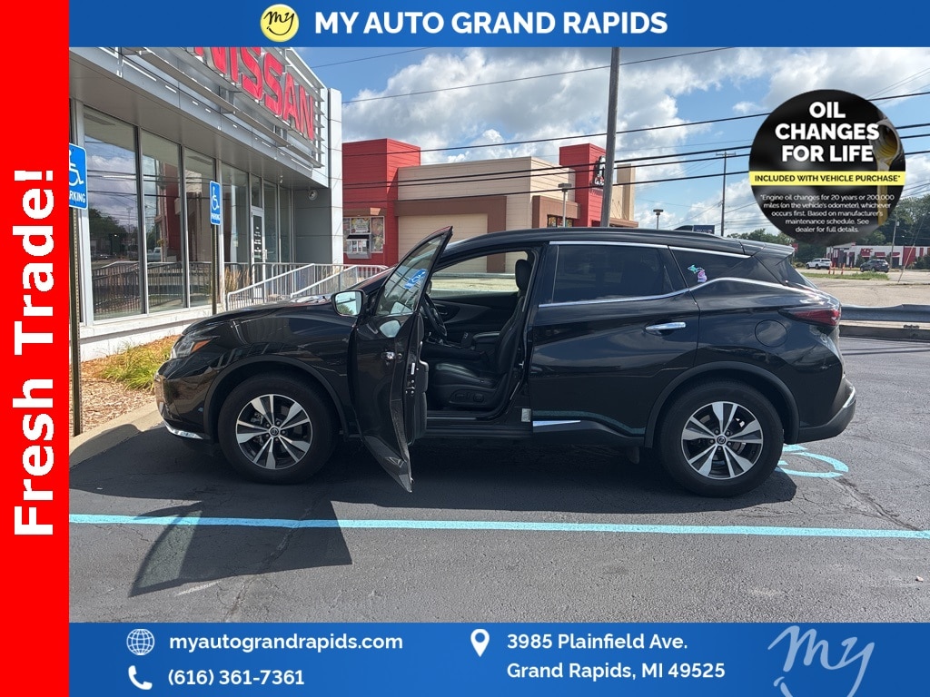 2020 Nissan Murano SV photo 2