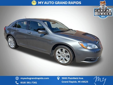 2011 Chrysler 200 Touring Sedan