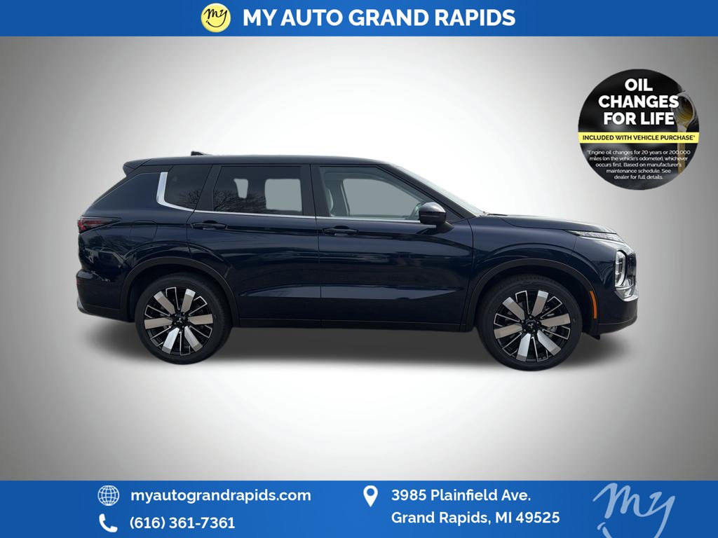 Used 2026 Mitsubishi Outlander SE SUV