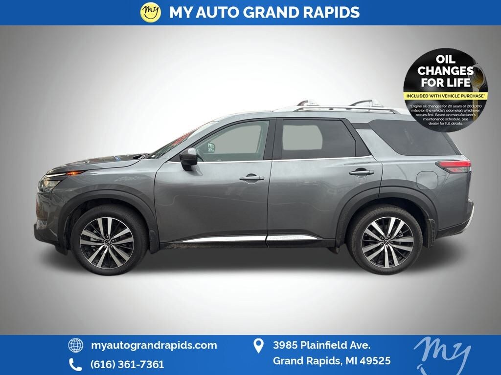 Used 2025 Nissan Pathfinder Platinum SUV