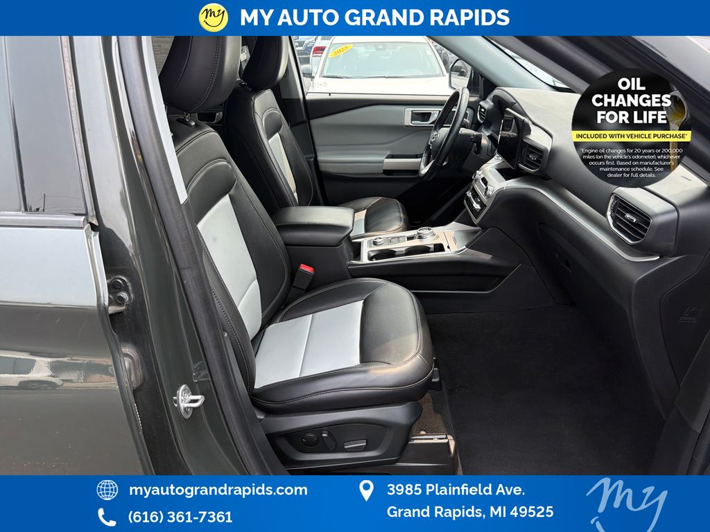 2022 Ford Explorer XLT - Photo 25