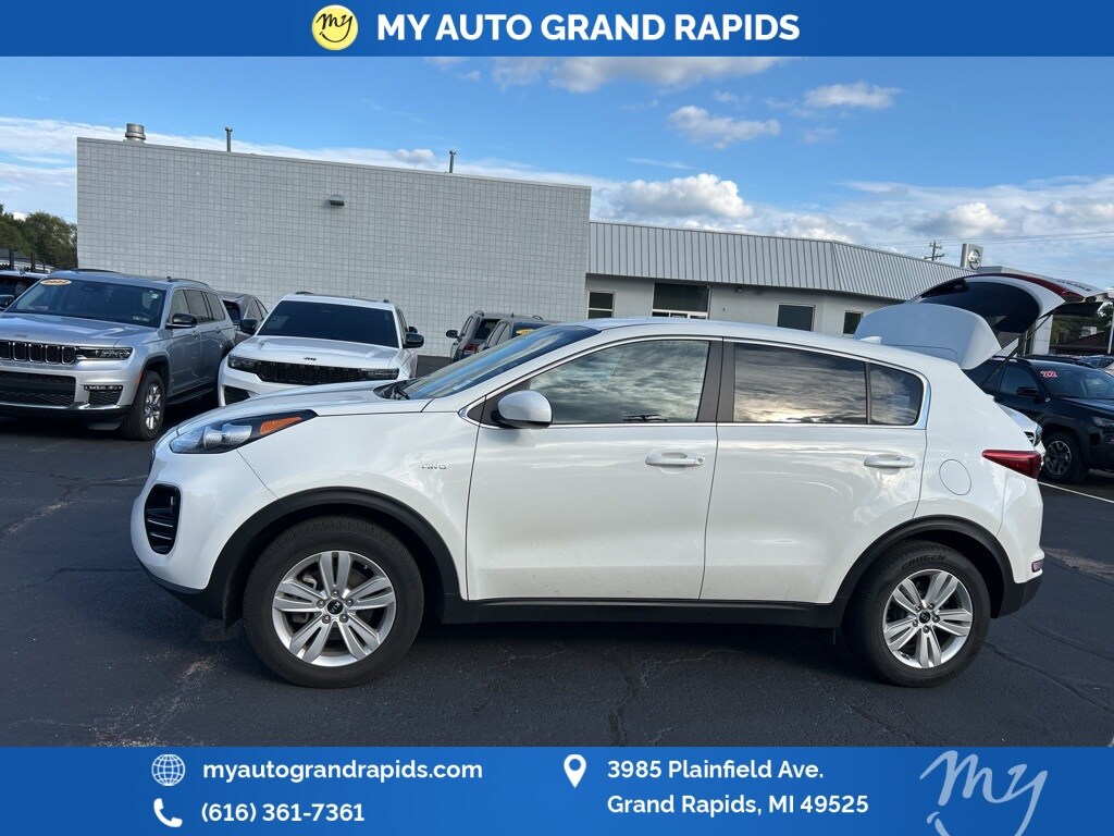 2019 Kia Sportage LX photo 3