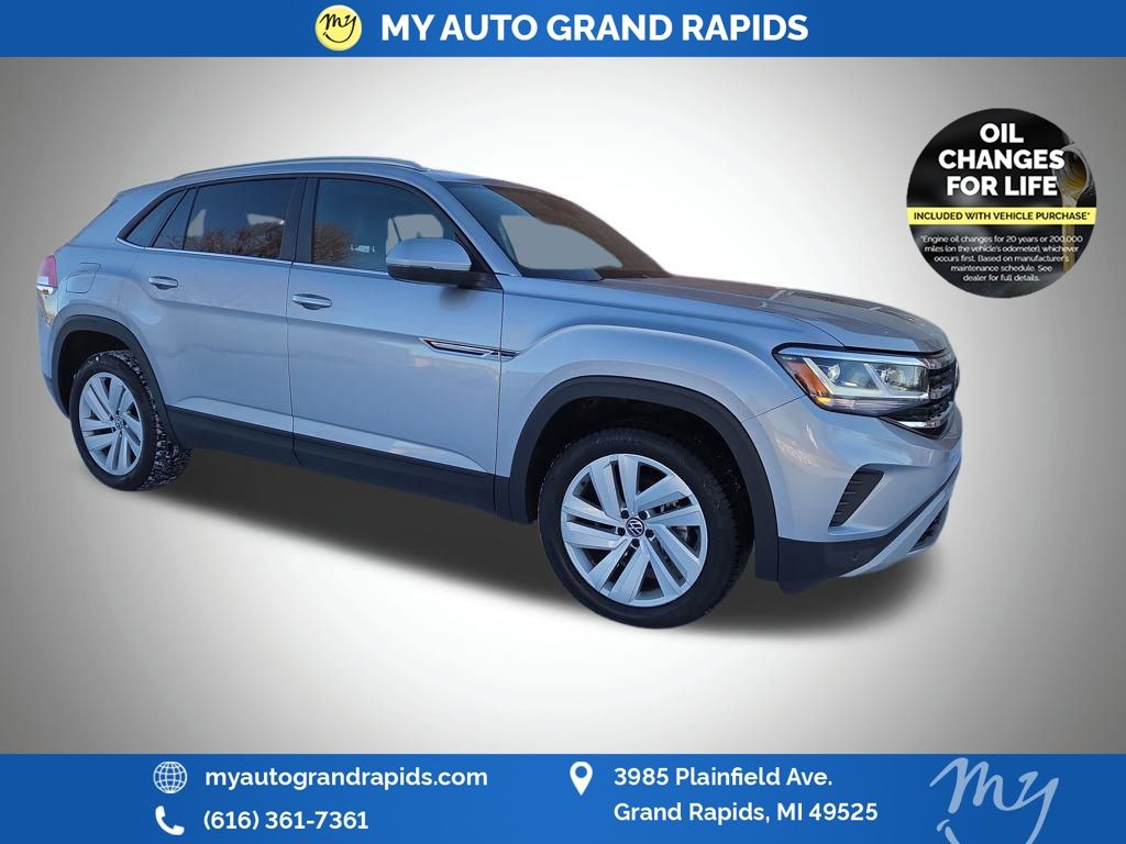 2022 Volkswagen Atlas Cross Sport SE w/Tech's photo