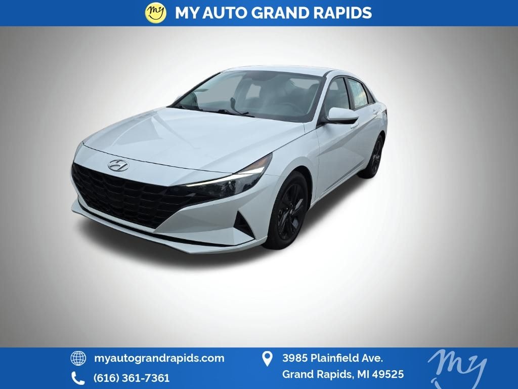 Used 2022 Hyundai Elantra SEL Sedan