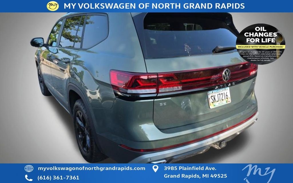 Certified 2025 Volkswagen Atlas 2.0T Peak Edition SUV