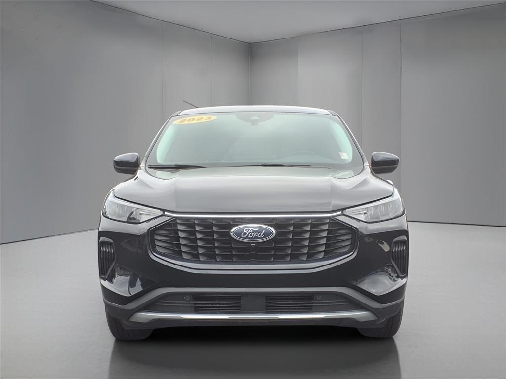 2023 Ford Escape Active photo 2
