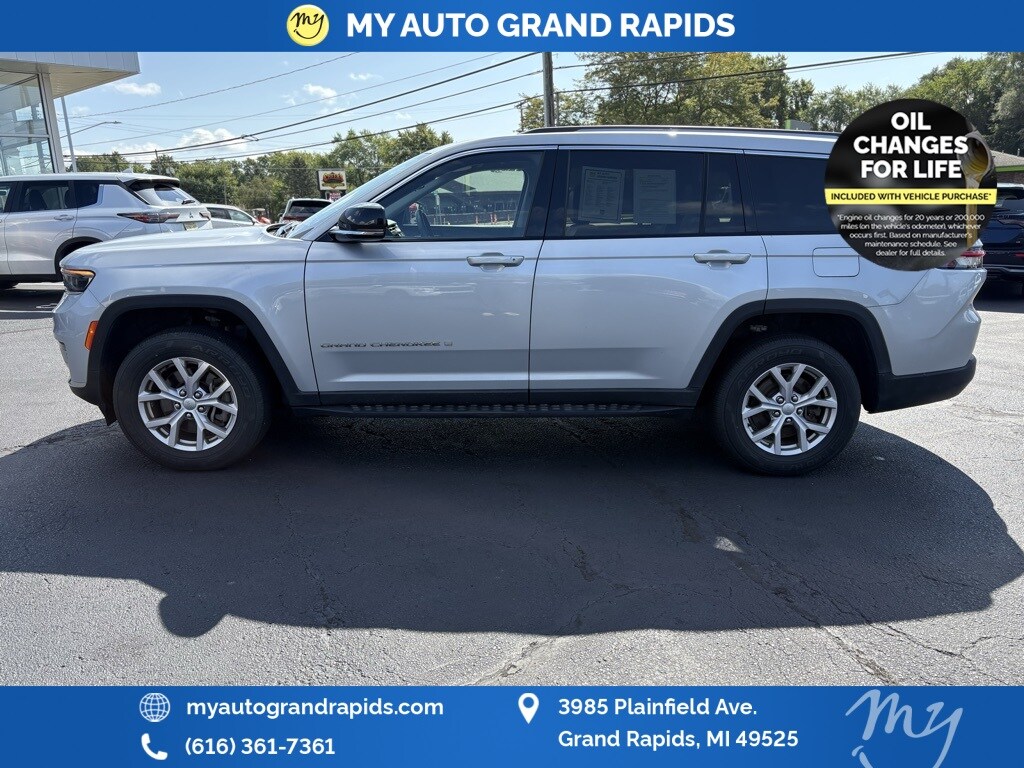 2022 Jeep Grand Cherokee Limited photo 3